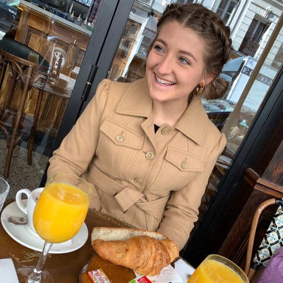 Meet your Posher, Meredith - Picture 5 of 8